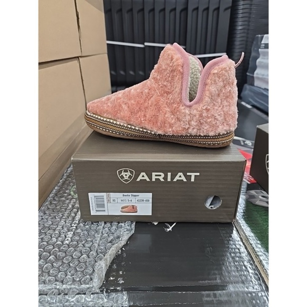 Ariat Women's Bootie Slippers Pink Size 5-6 Indoor Outdoor Cozy Shoes
